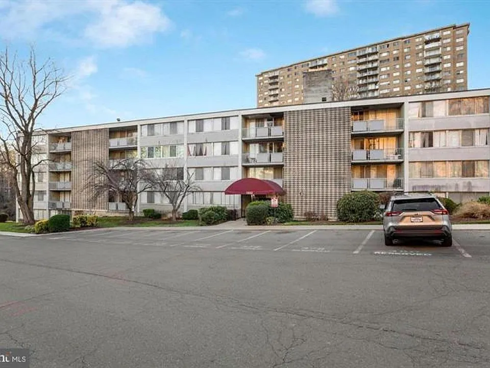 1822 Metzerott Rd #305
