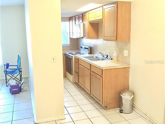 5th image of 8709 N Mandarine Pl