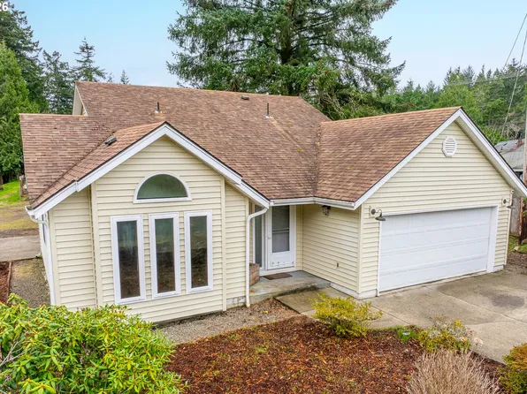 3220 31st St, Florence, OR 97439