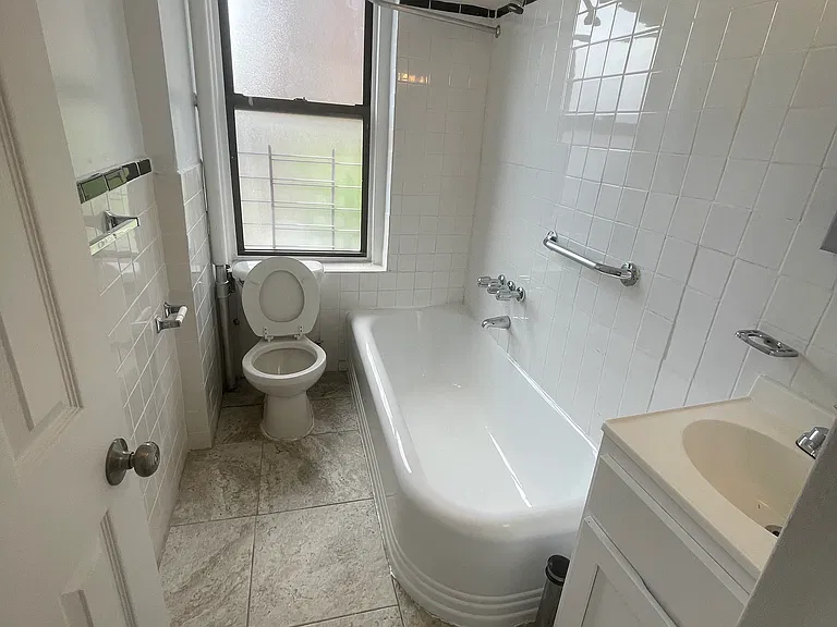 1201 Avenue K #3O — Photo 3