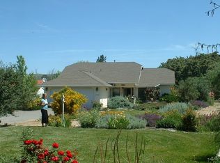 7525 Gabarda Rd, Atascadero, CA 93422