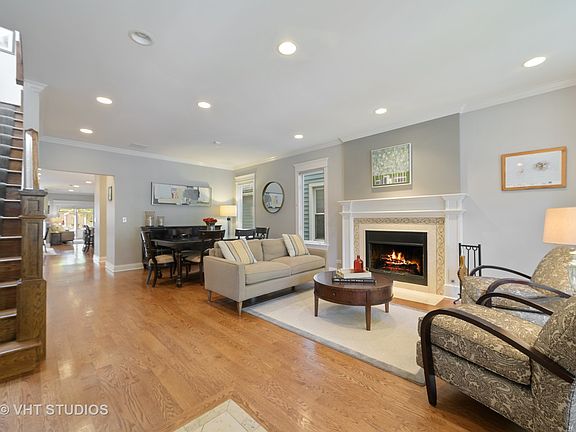 4th image of 4422 N Keeler Ave