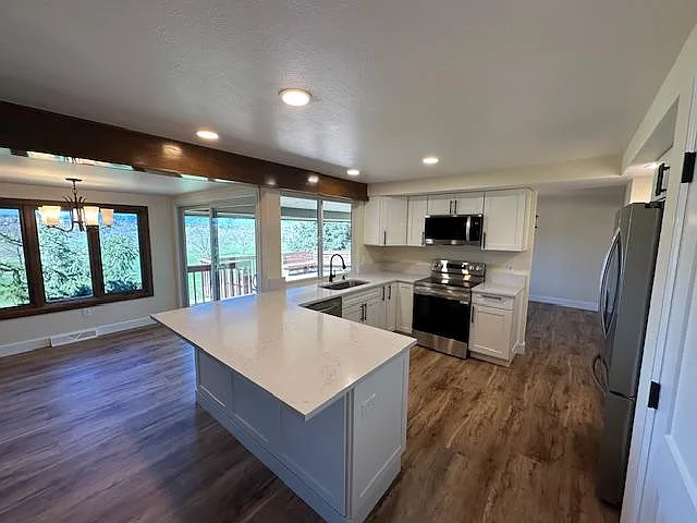 kitchen and eat in space