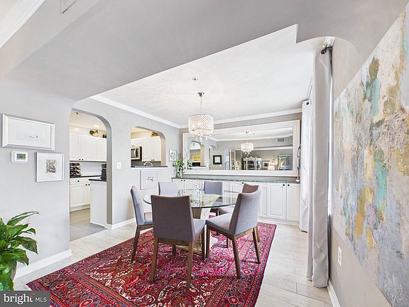 4th image of 1645 International Dr #Townhouse 18