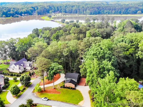 225 Lakeview Dr, Sanford, NC 27332