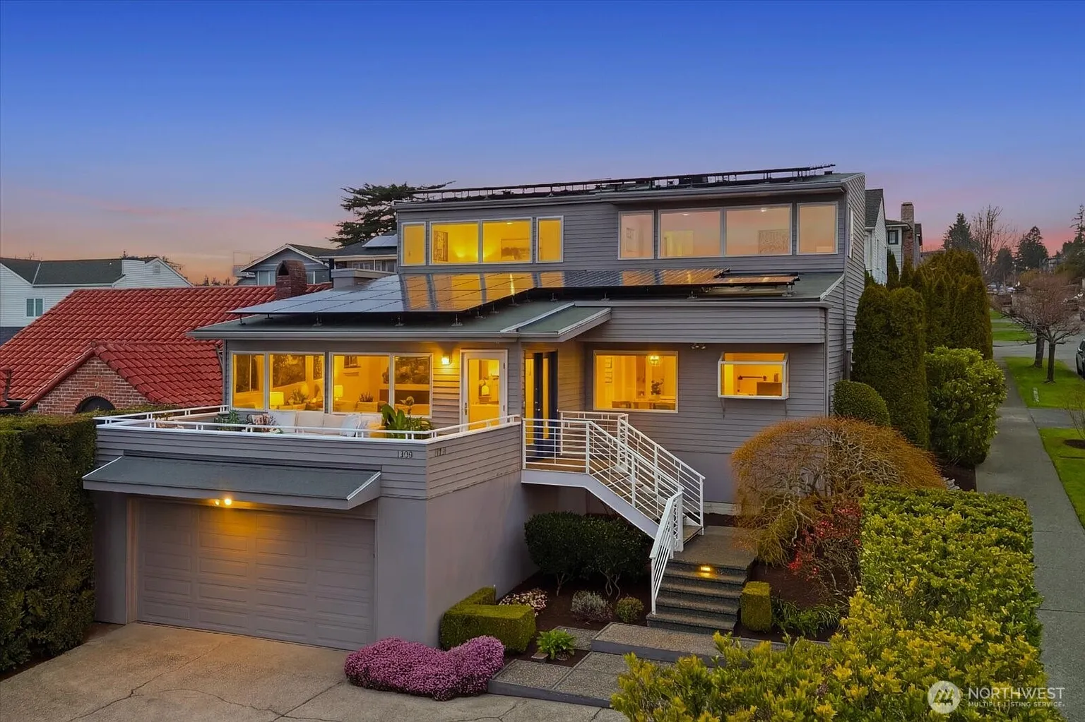 1400 Magnolia Boulevard W photo 1