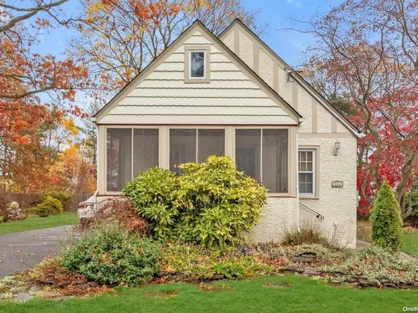 544 Lombardy Boulevard, Brightwaters, NY 11718