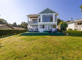 2229 Lake Rd, Ontario, NY 14519