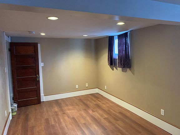 2nd image of 1415 E Garfield St #Basement
