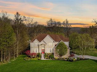 330 Harriman Heights Rd, Harriman, NY 10926