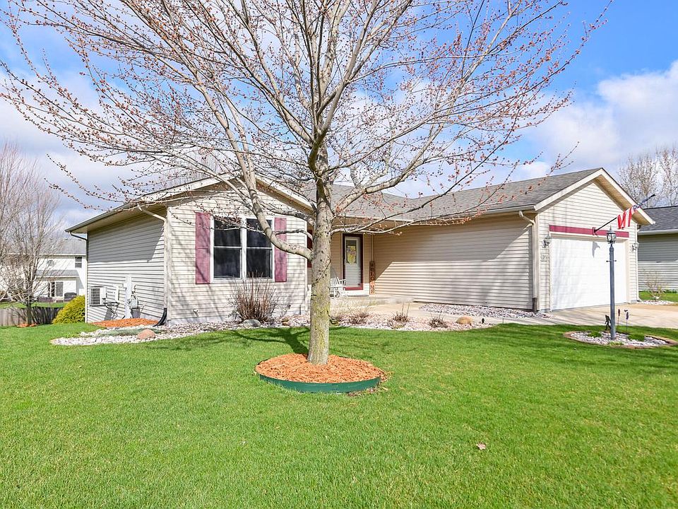 1st image of 2456 Emslie DRIVE