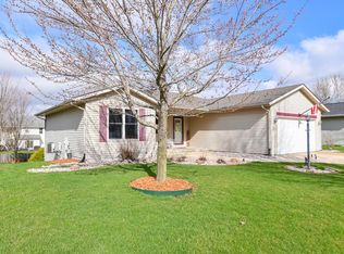 2456 Emslie DRIVE, Waukesha, WI