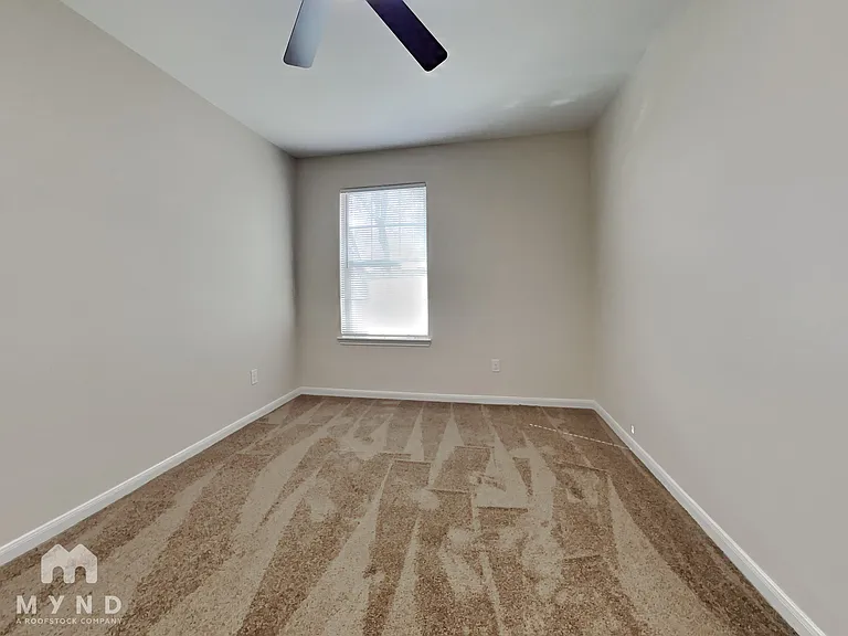 6128 Sidney St #B — Photo 12