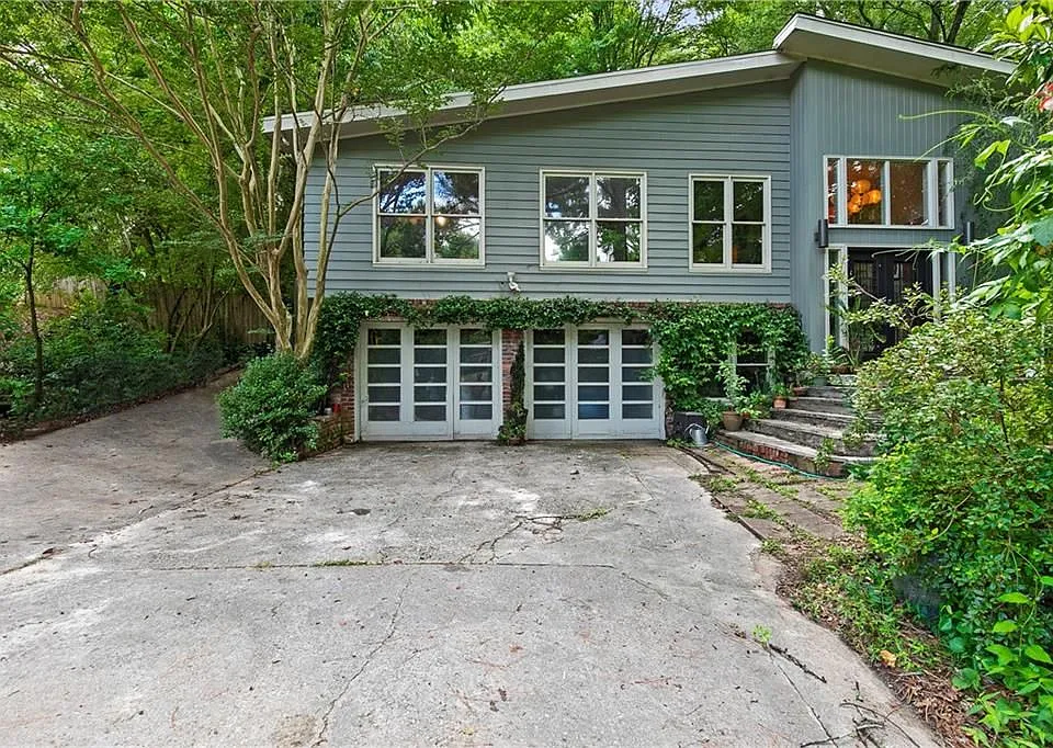 1232 Bernadette Ln