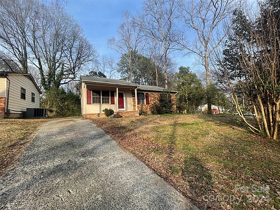 2nd image of 960 Bond Ave