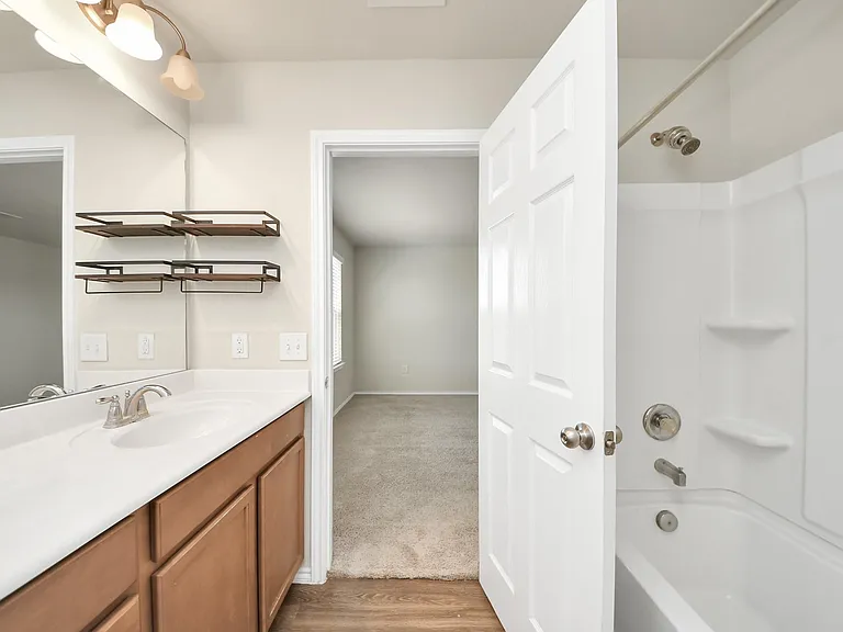 15802 Sunny Stone Dr — Photo 13
