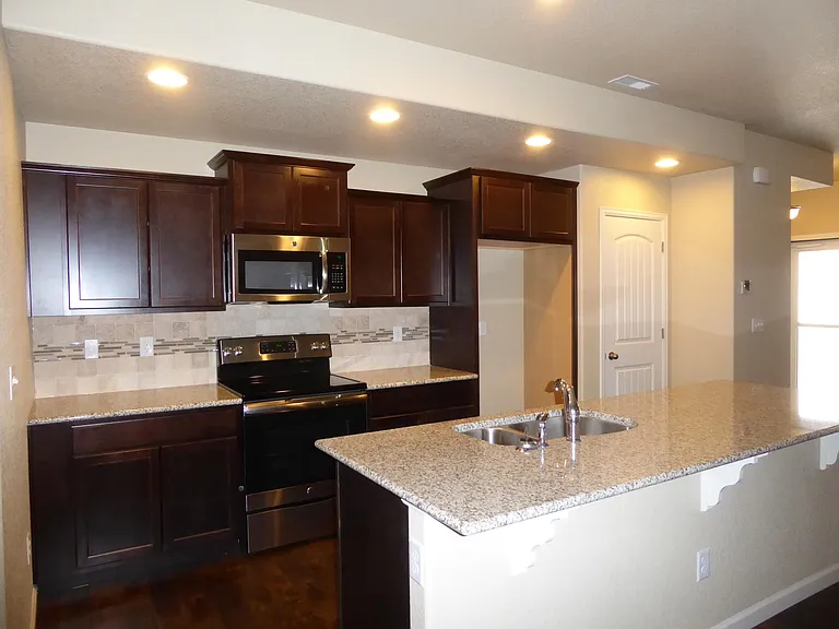 6592 Emerald Isle Hts — Photo 8