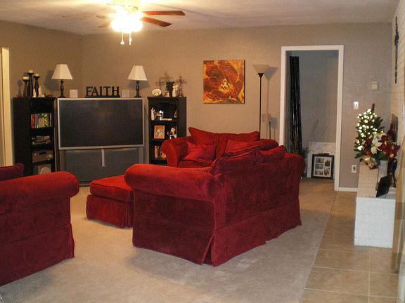 4th image of 415 Crestview Dr