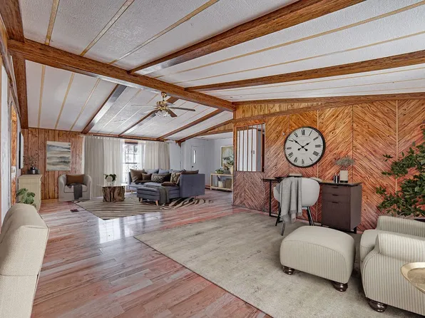 5320 Becky Dr, Lillian, TX 76061