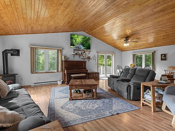 2nd image of 15275 Demery Rd