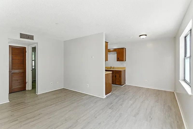 1 bed, 1.0 bath, $1,000 — Photo 4