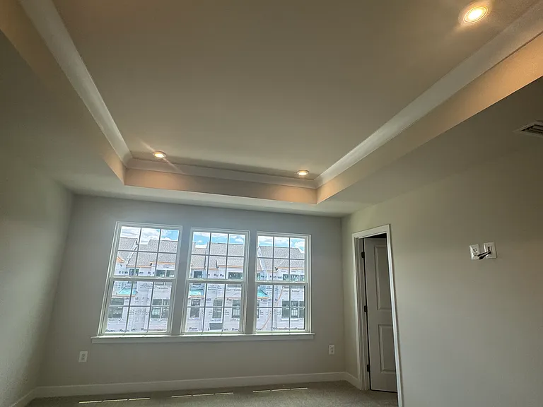 248 E Main St — Photo 4