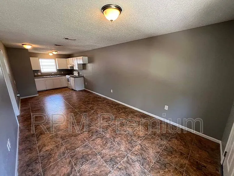 5057 Baker Blvd #C — Photo 6