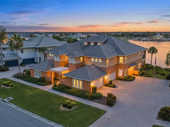 1139 Riverscape St Unit 2, Bradenton, FL 34208