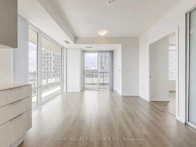 25 Holly St #2309 — Photo 7