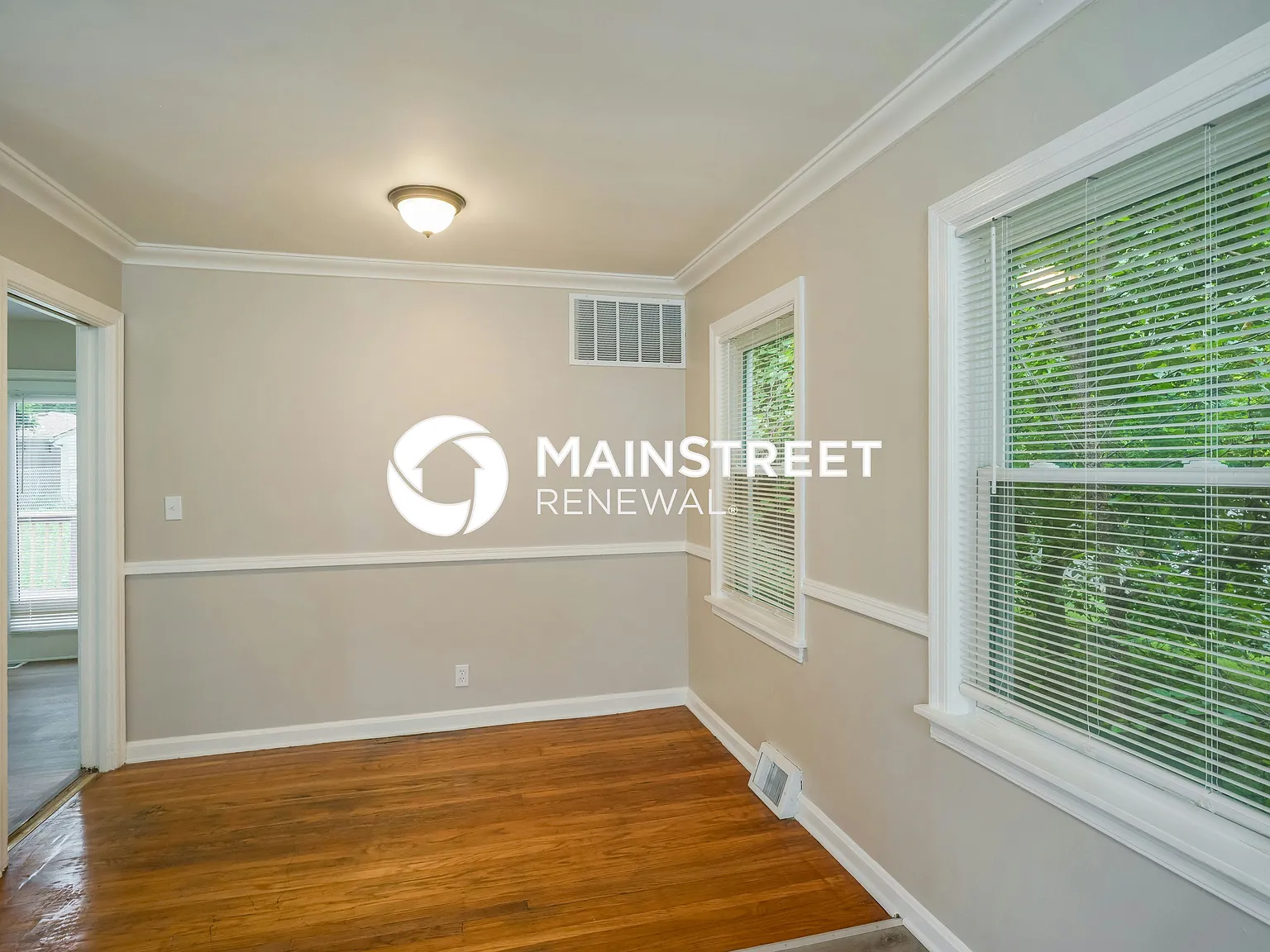 2606 Thomas Ave — Photo 3
