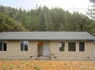 350 Old Ferry Rd, Shady Cove, OR 97539