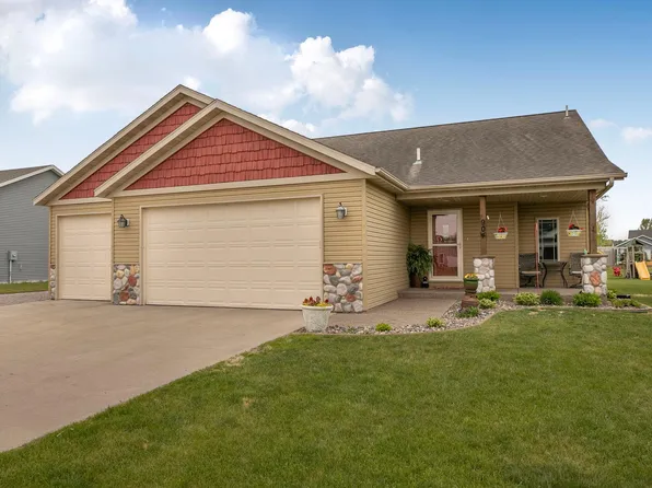 904 7th St NE, Rice, MN 56367