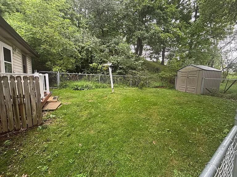 655 Beatty Rd — Photo 3