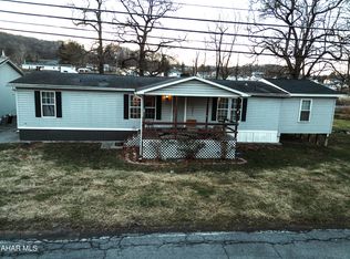 2635 Everett Rd, East Freedom, PA 16637