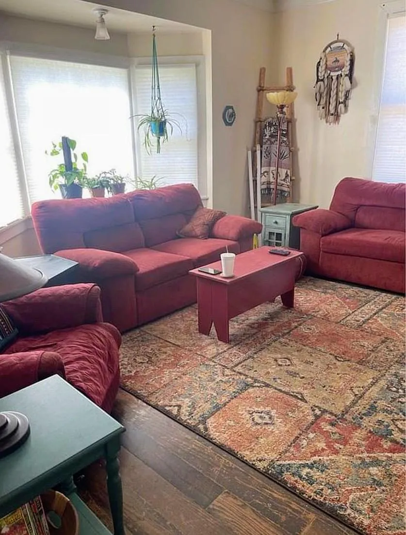 4 bed, 1843 sqft, $1,700 — Photo 4