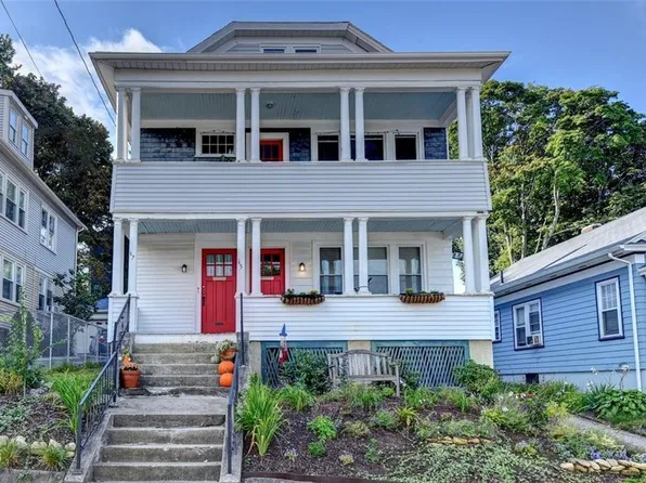65-67 Woodbine St, Providence, RI 02906