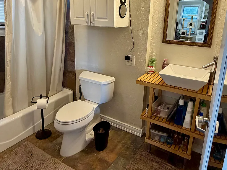 1830 Moser Ave #200 — Photo 9