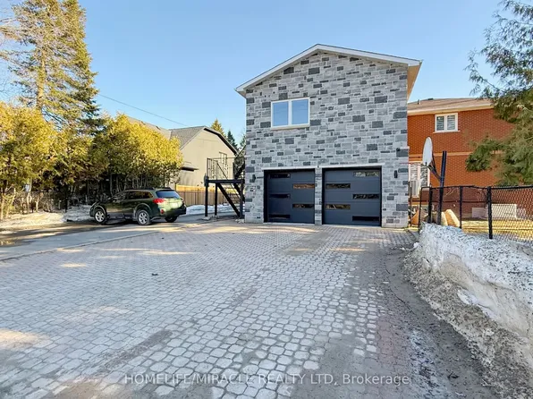 59 Centre Rd, Uxbridge, ON L9P 1B5