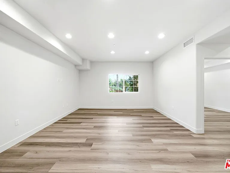 1408 W Washington Blvd #101 — Photo 7