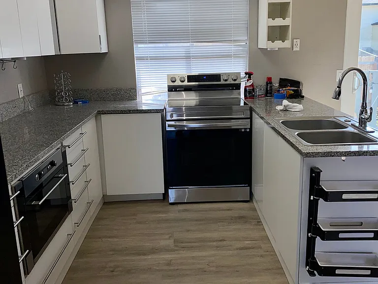 18528 E Kansas Pl — Photo 32