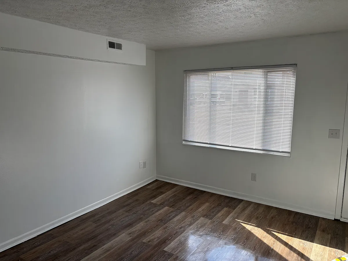 Building Photo - 1546 Worthington Row Dr