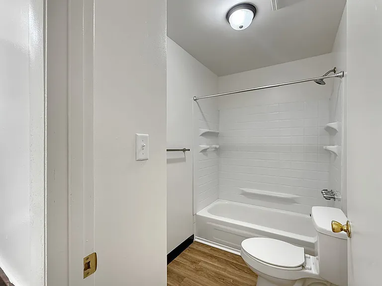 5560 E Virginia St — Photo 15