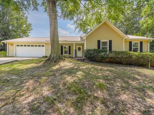 102 Fieldbrook Dr, Enterprise, AL 36330