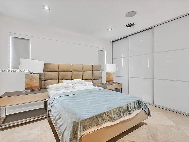 2075 Ixora Rd — Photo 32
