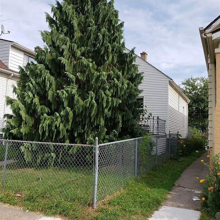 2624 Botsford St Hamtramck, MI, 48212 Apartments for Rent Zillow
