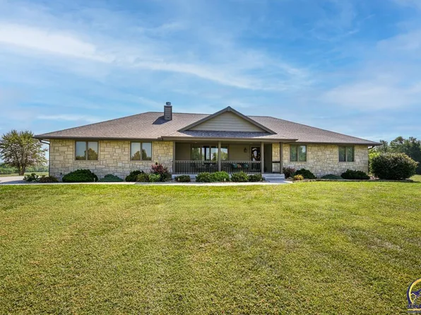 6230 SW Valencia Rd, Auburn, KS 66402