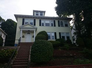 43 Redlands Rd, West Roxbury, MA 02132