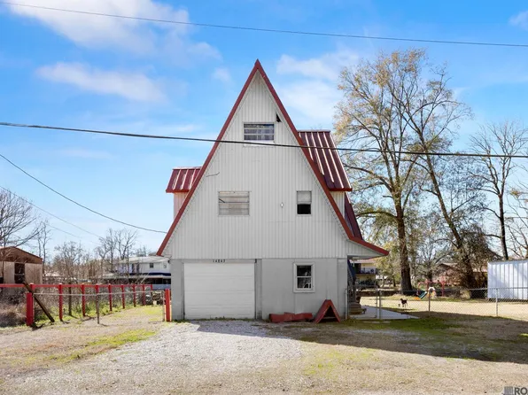 14843 Cypress Rd, Maurepas, LA 70449