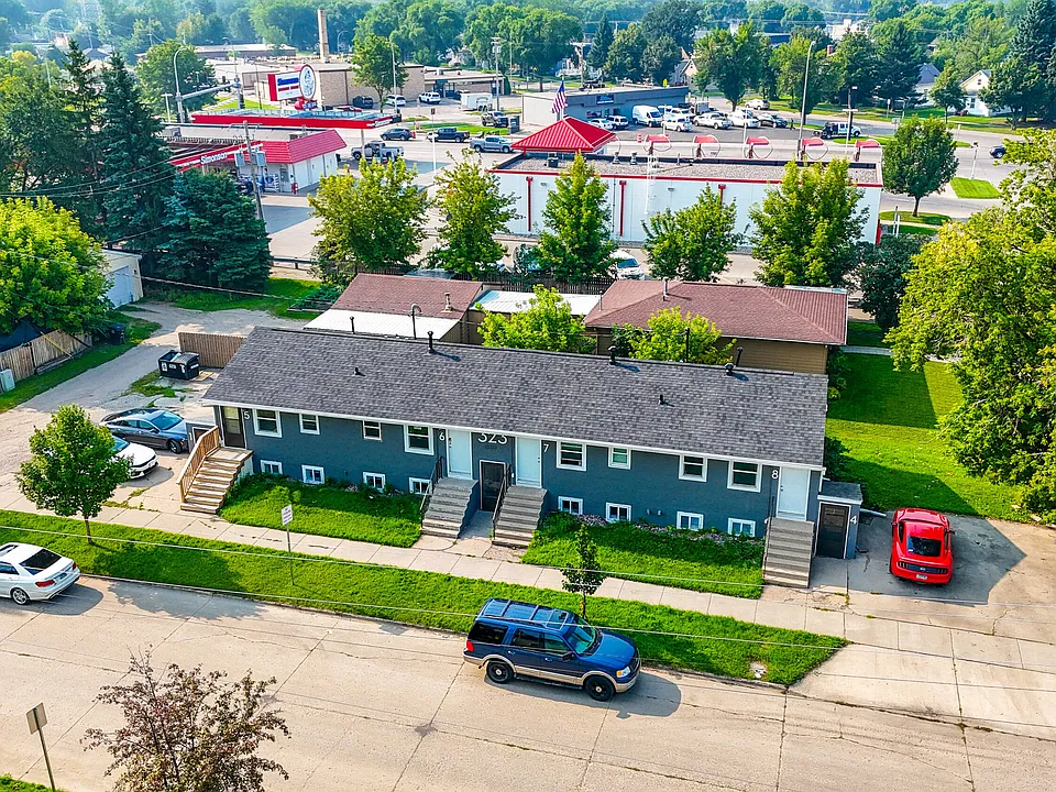 323 Seward Ave #1