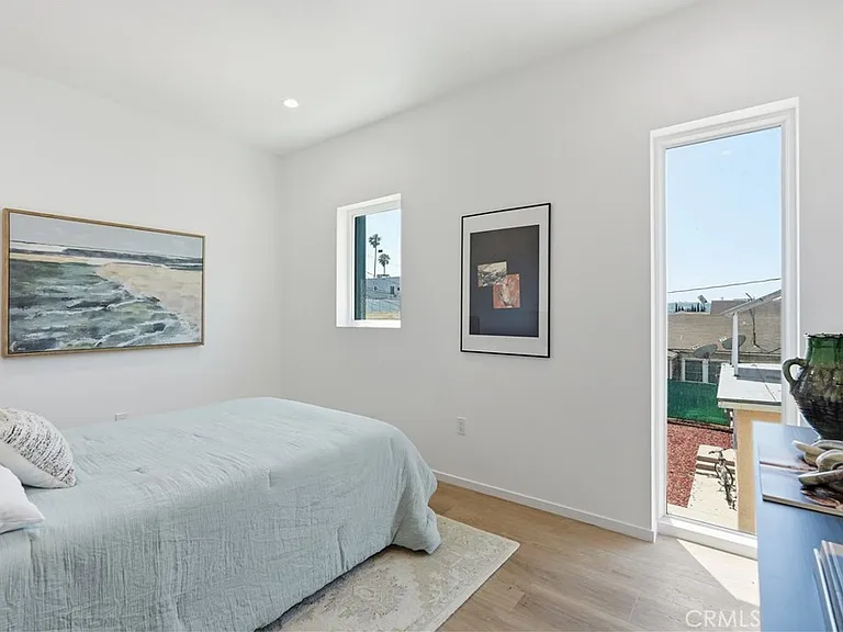 1428 S Cloverdale Ave — Photo 13